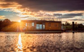 Floatinghouses Bärwalder See